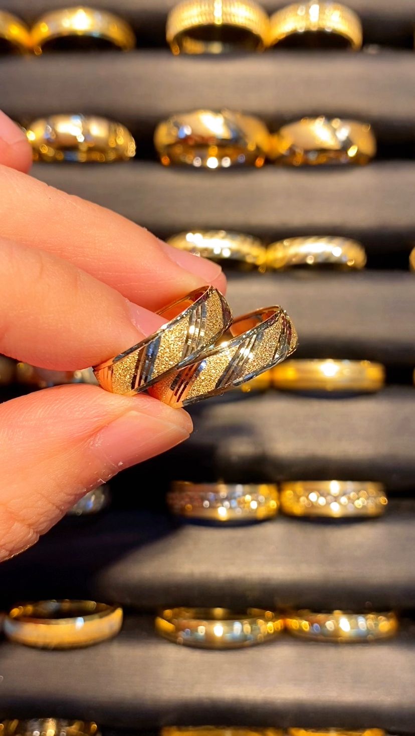 Ever 18K Wedding Ring in 18K Real Gold – Mirage Jewels