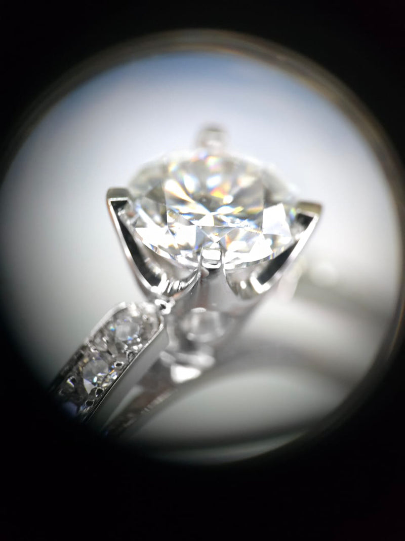 High-precision ring setting tools at Mirage Jewels